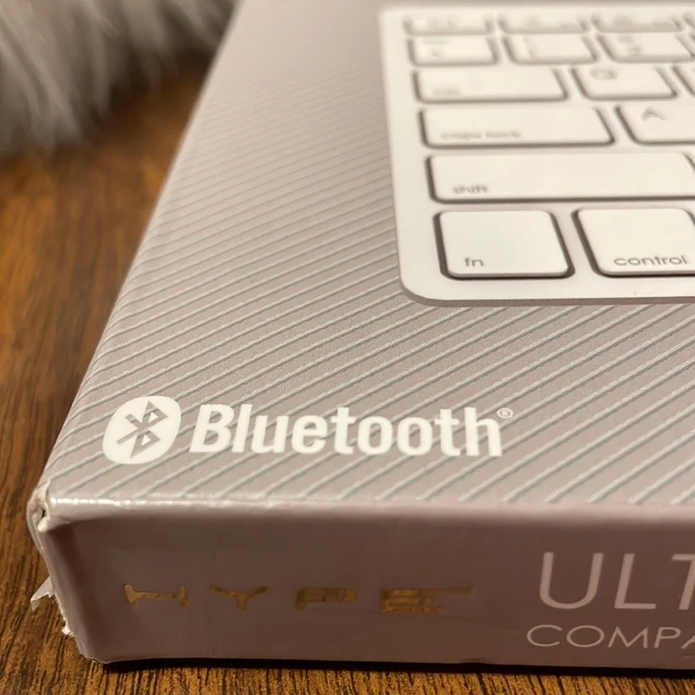 Bluetooth ultraslim keyboard